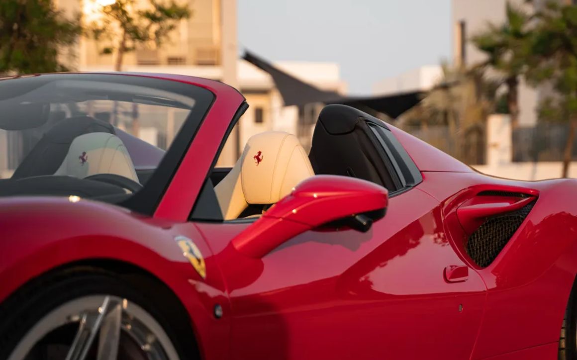 FERRARI F8 SPIDER - image 8