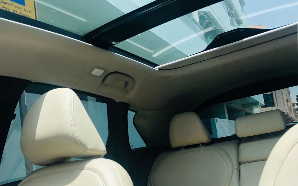 INFINITI QX50 - image 8