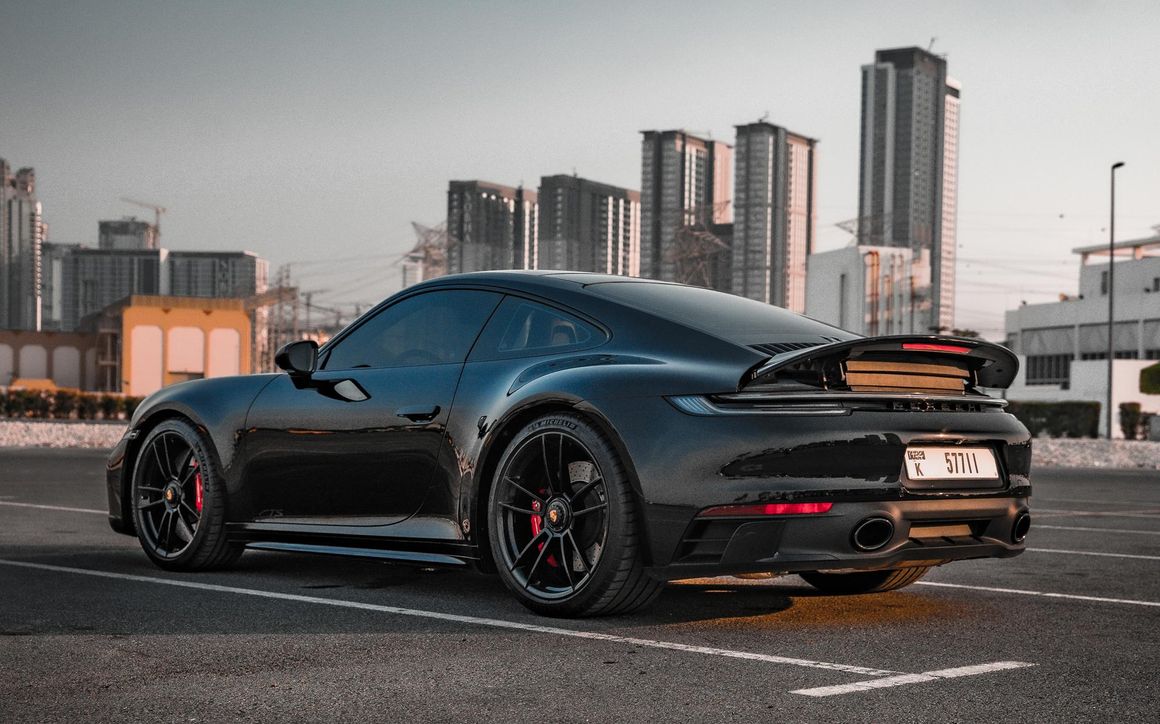 PORSCHE 911 CARRERA GTS - image 6