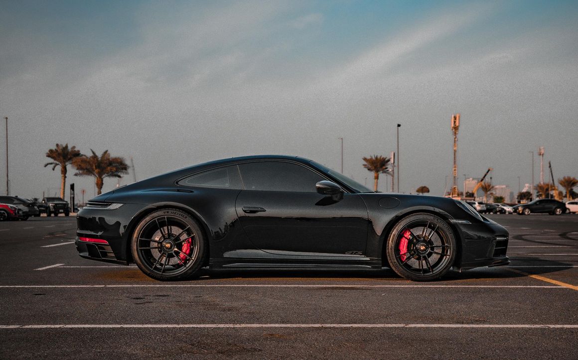 PORSCHE 911 CARRERA GTS - image 5