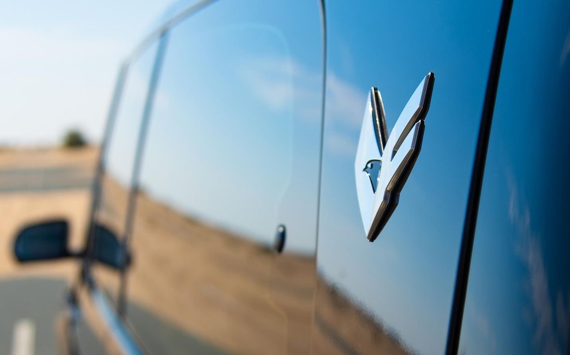 Mercedes V-Class Falcon Edition - image 9