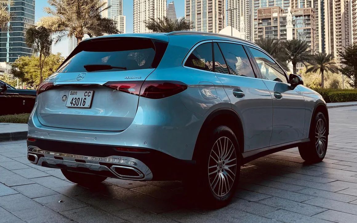 MERCEDES GLC300 - image 4