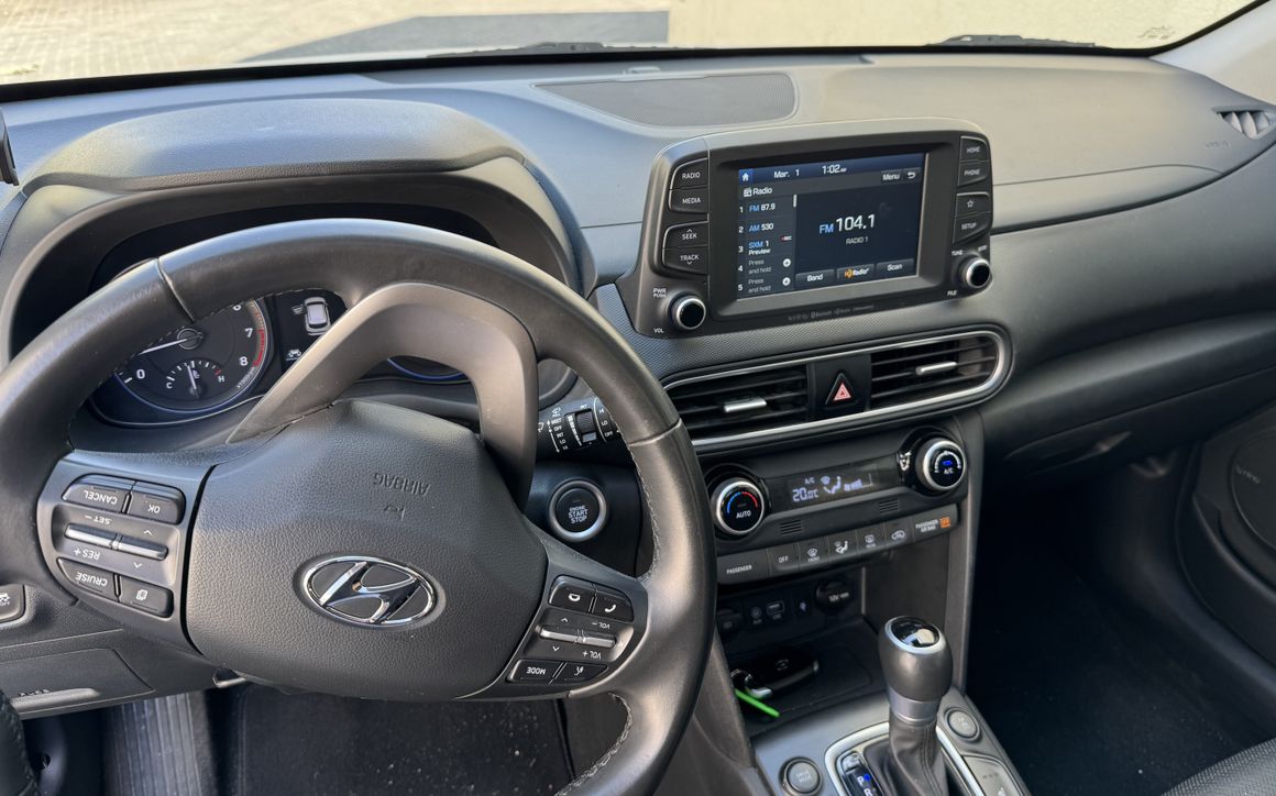 HYUNDAI KONA - image 9