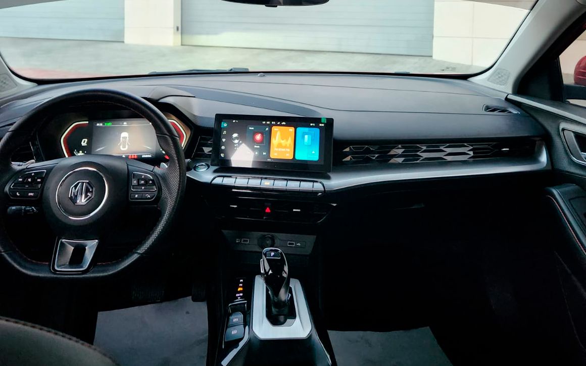 MG GT - image 7