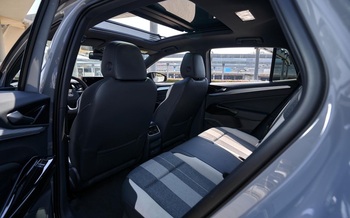 Volkswagen ID4 - image 25