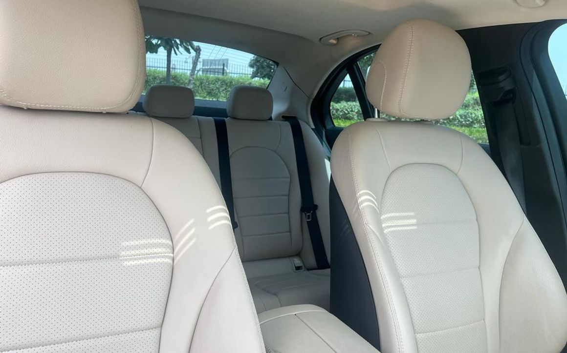 MERCEDES-BENZ C43 - image 16