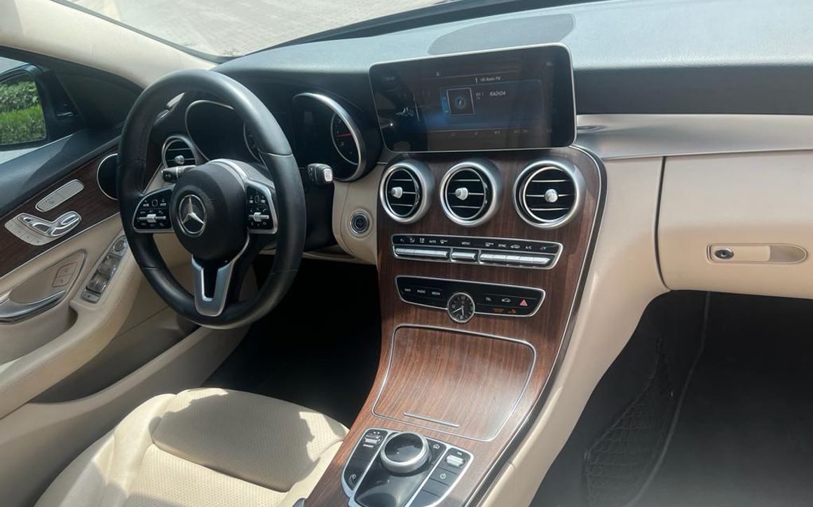 MERCEDES-BENZ C43 - image 13