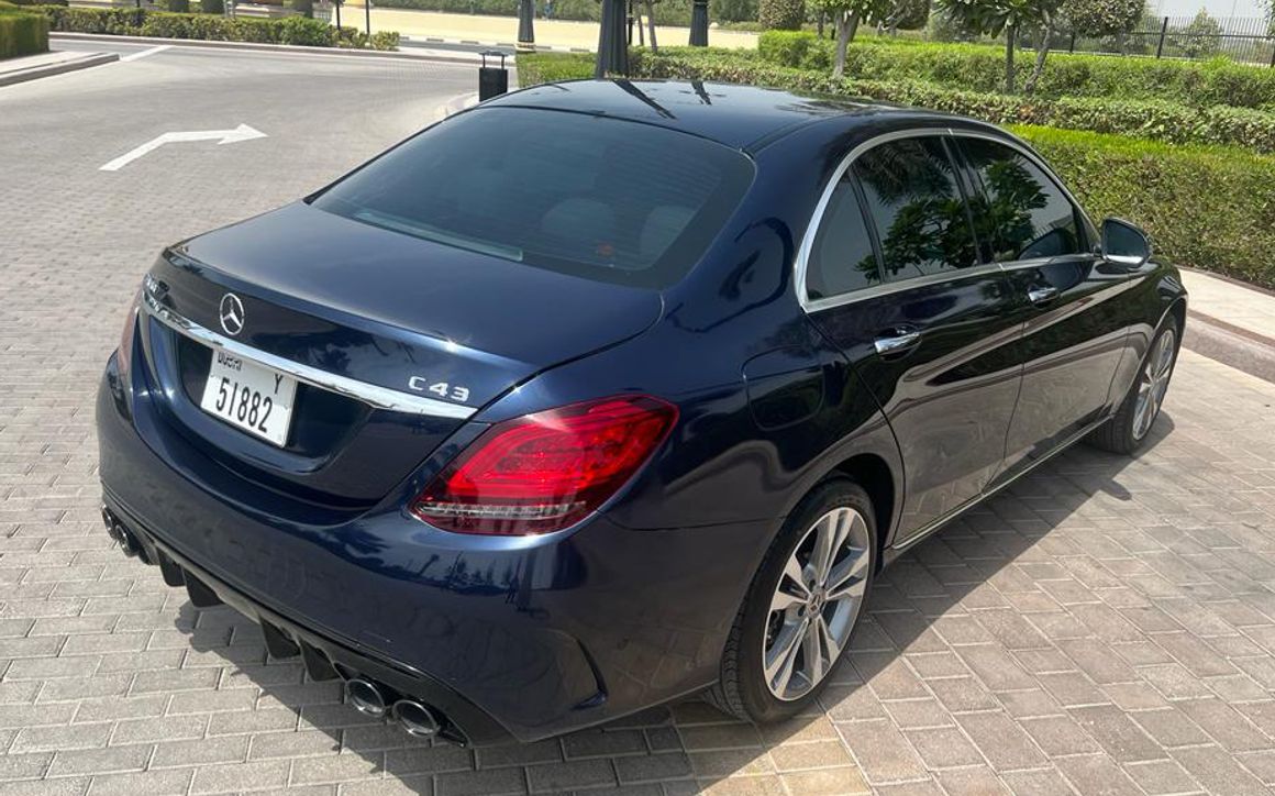 MERCEDES-BENZ C43 - image 9
