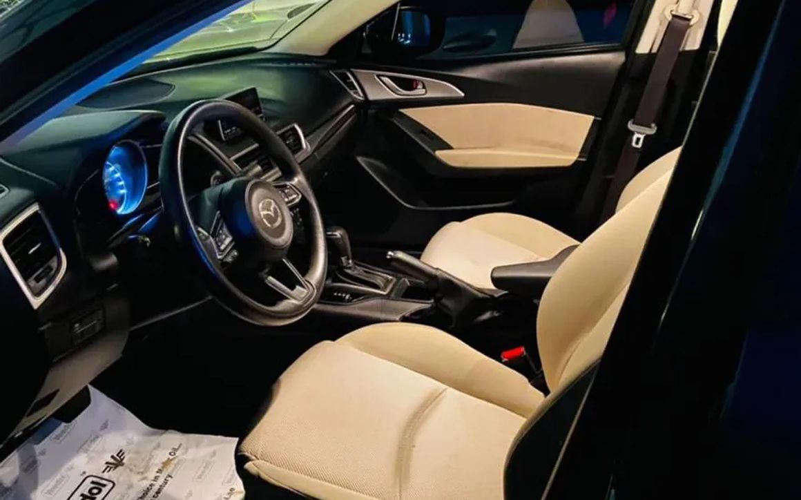 MAZDA 3 - image 5