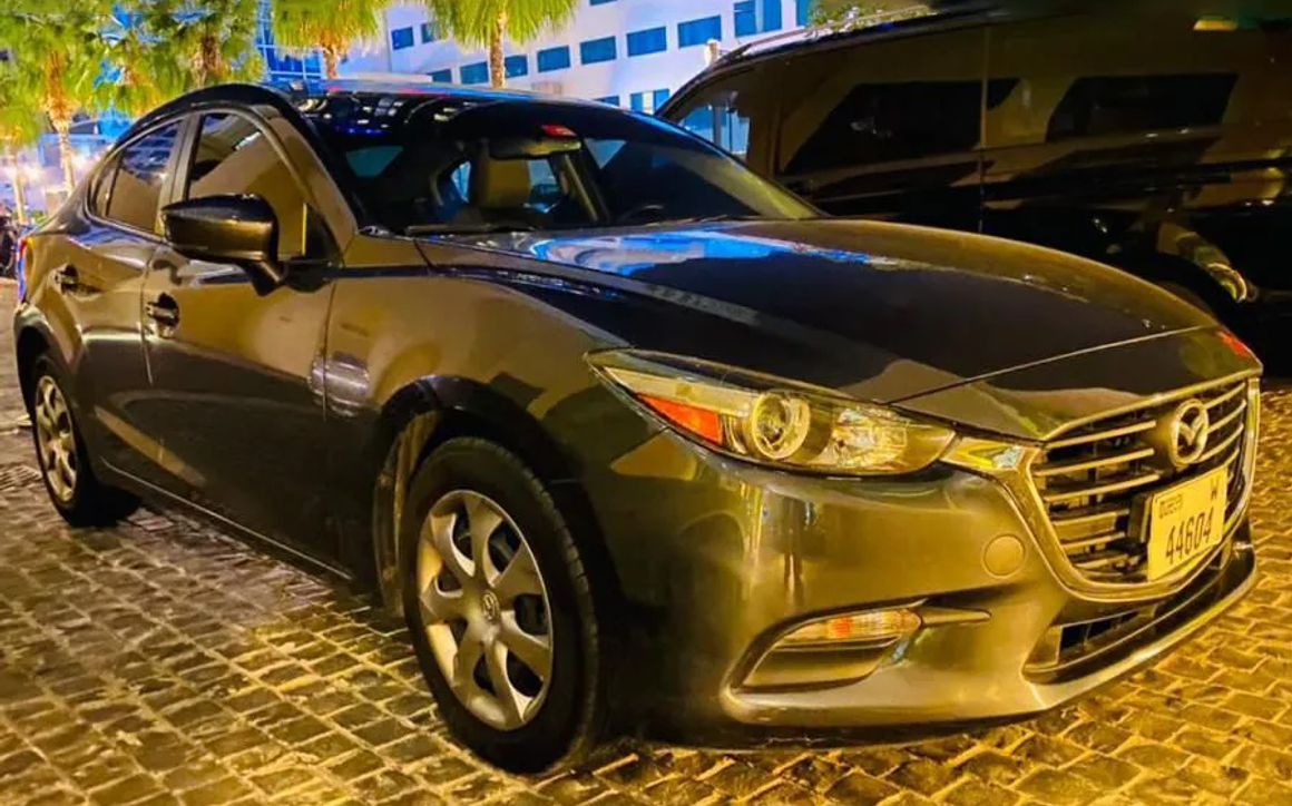 MAZDA 3 - image 2