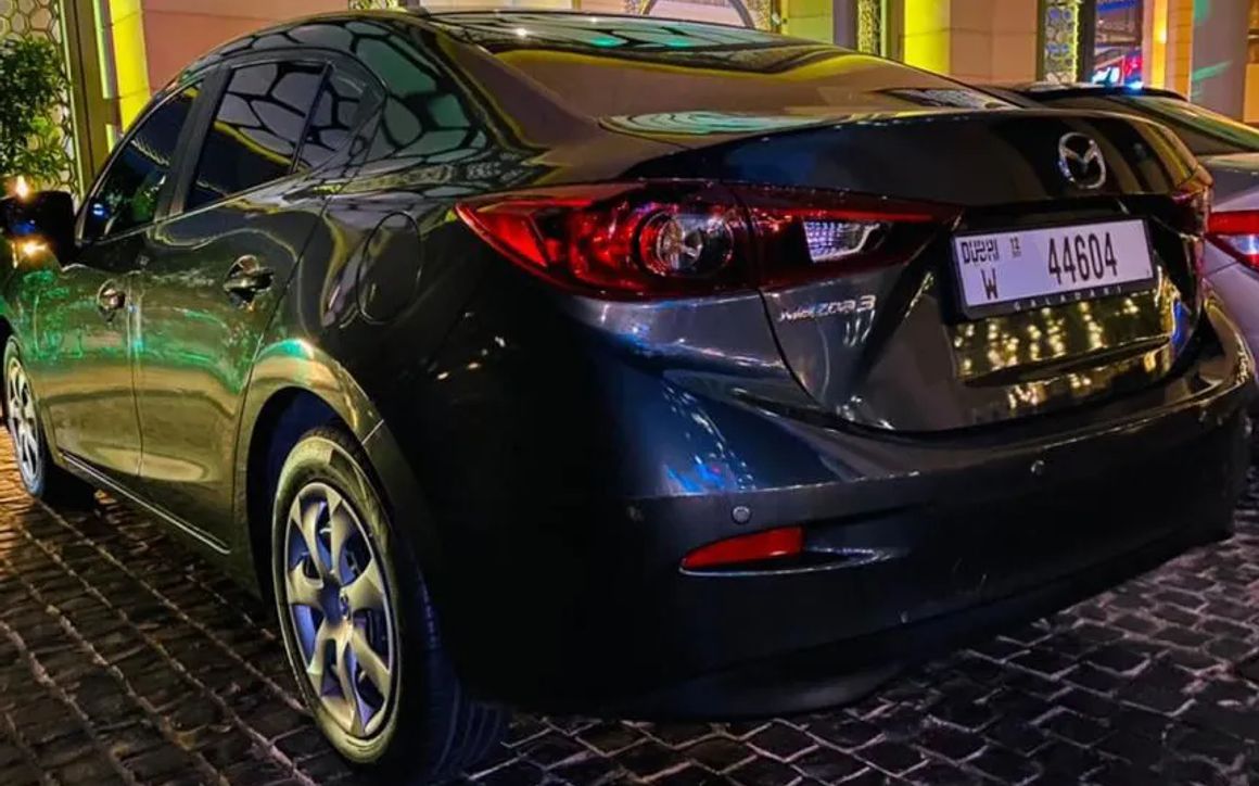 MAZDA 3 - image 3
