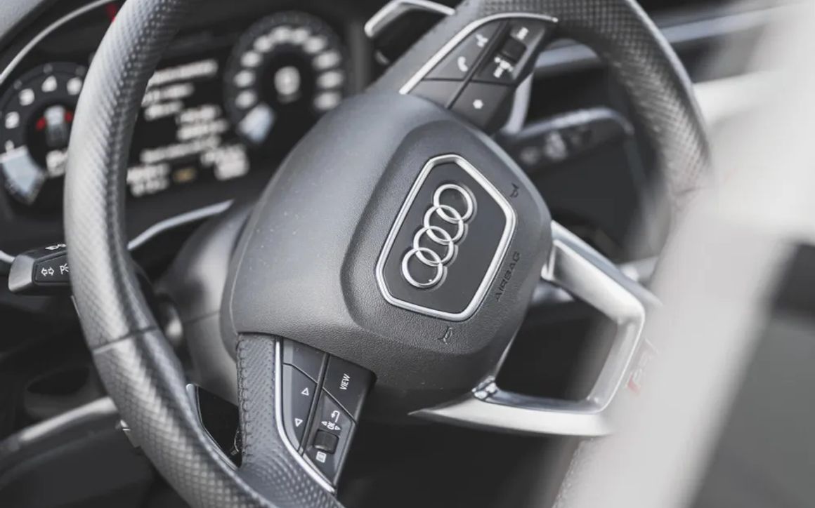 AUDI RS Q3 - image 10