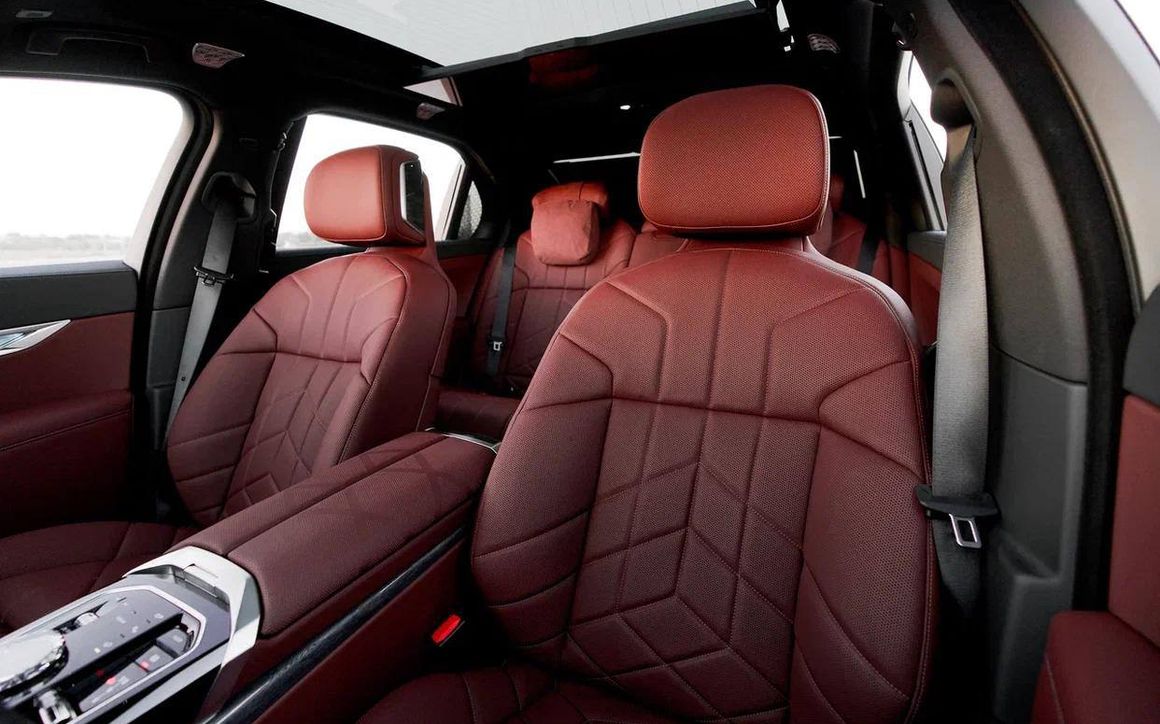 BMW 740I - image 7