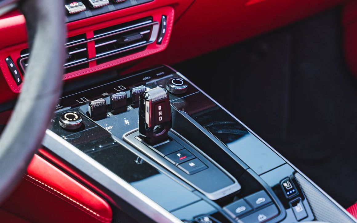 Porsche 911 Turbo S - image 24