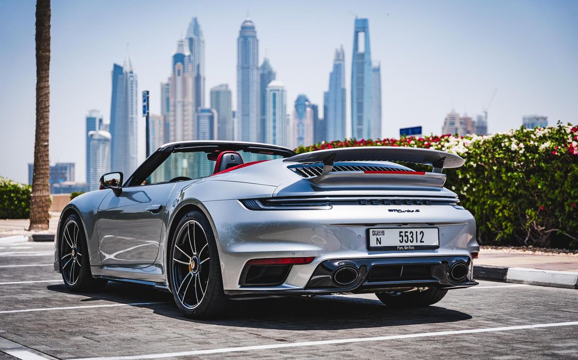 Porsche 911 Turbo S - image 6