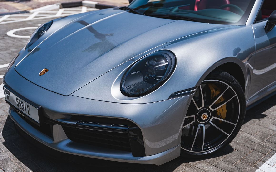 Porsche 911 Turbo S - image 11