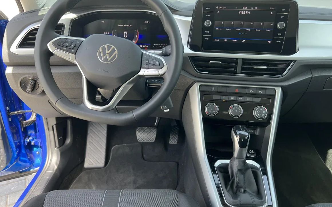 Volkswagen T-ROC - image 8