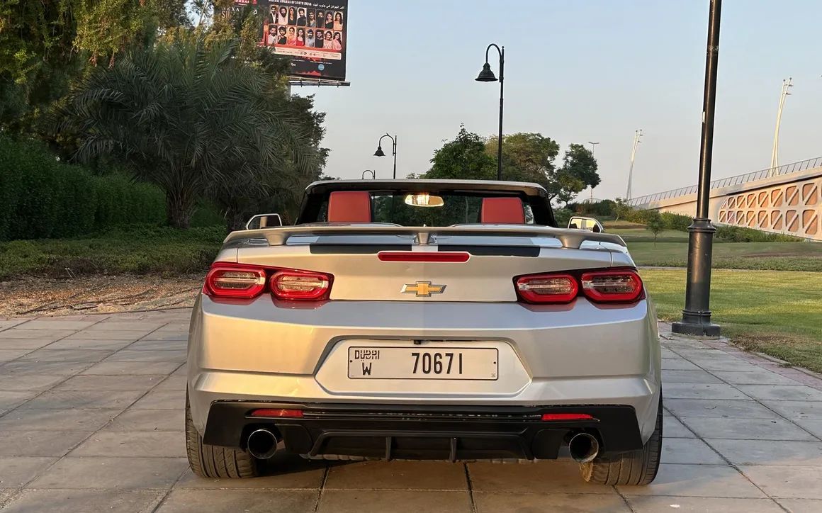 Chevrolet CAMORO CONVERTIBLE - image 5