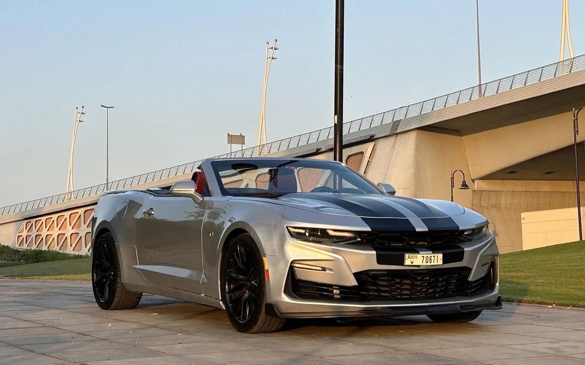 Chevrolet CAMORO CONVERTIBLE - image 3