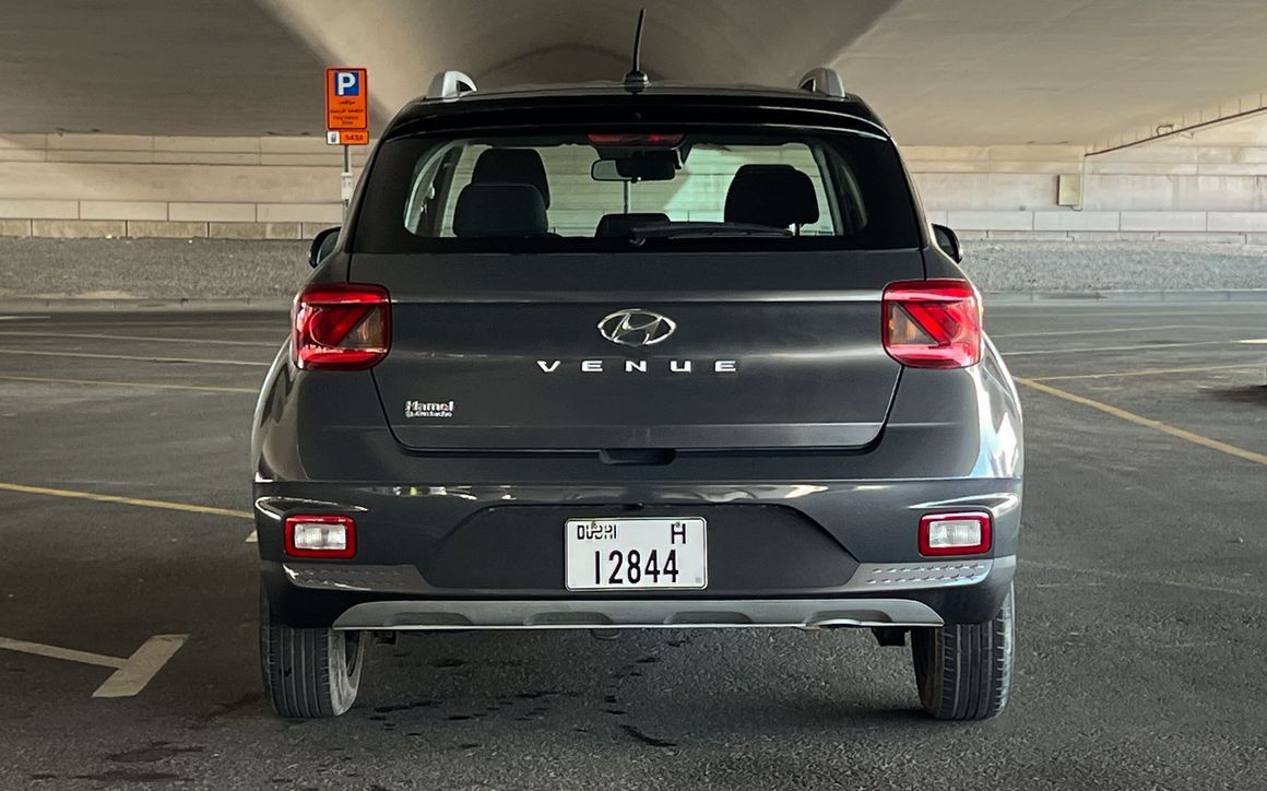Hyundai Venue - image 7