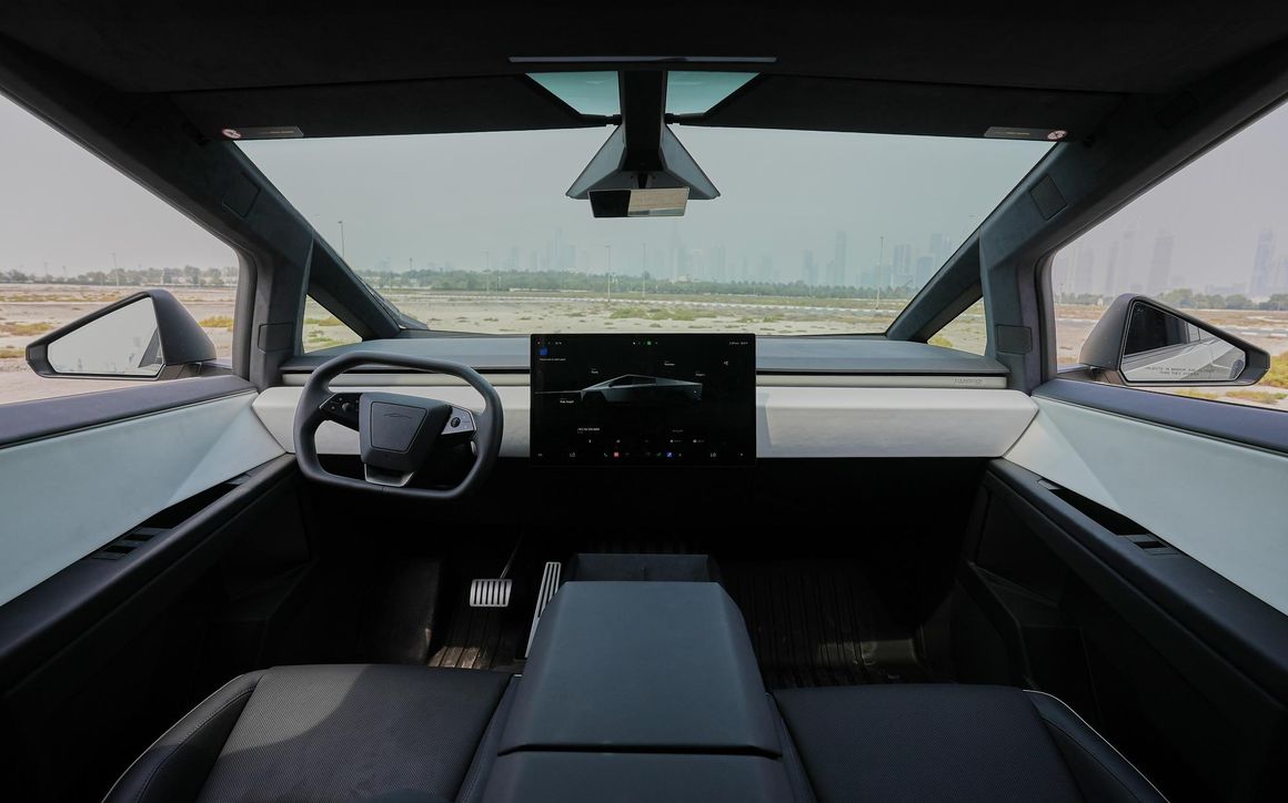 Tesla Cybertruck - image 5