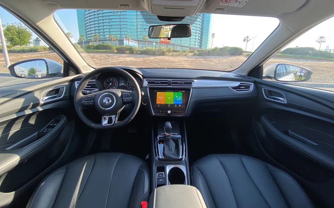 MG 5 Lux 2023 - image 4