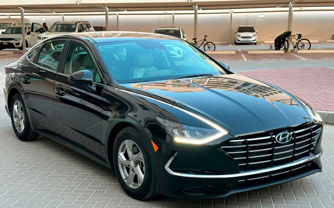 Hyundai Sonata - image 2