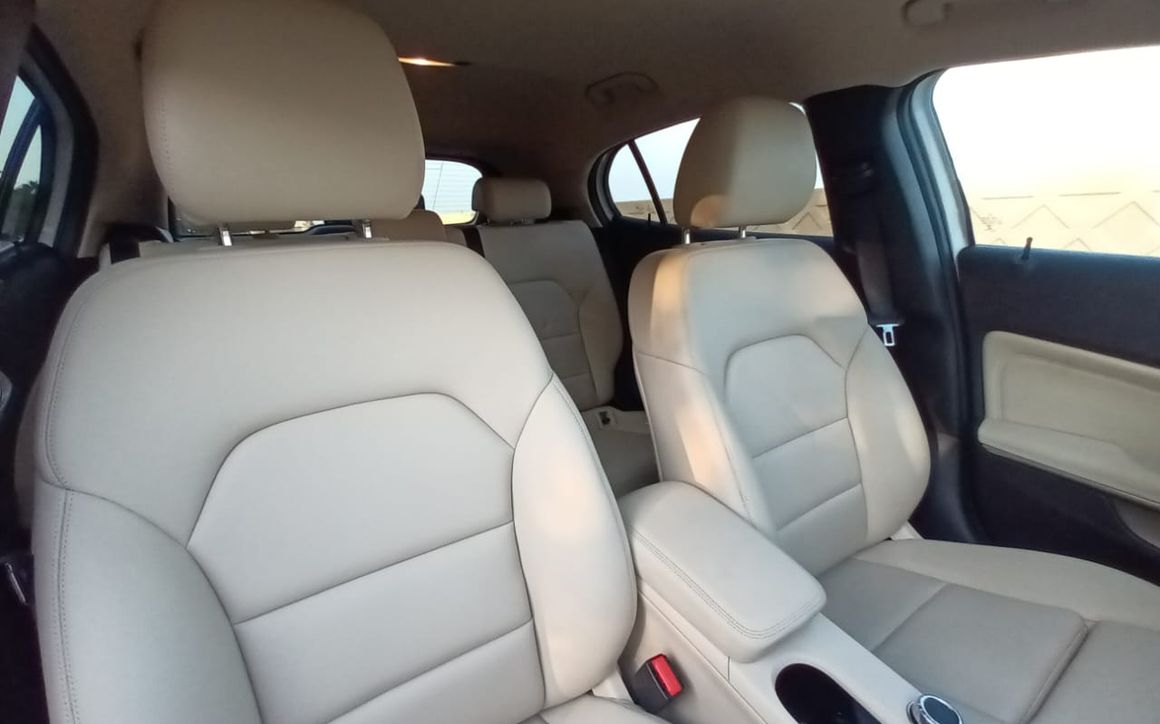 MERCEDES GLA250 - image 15