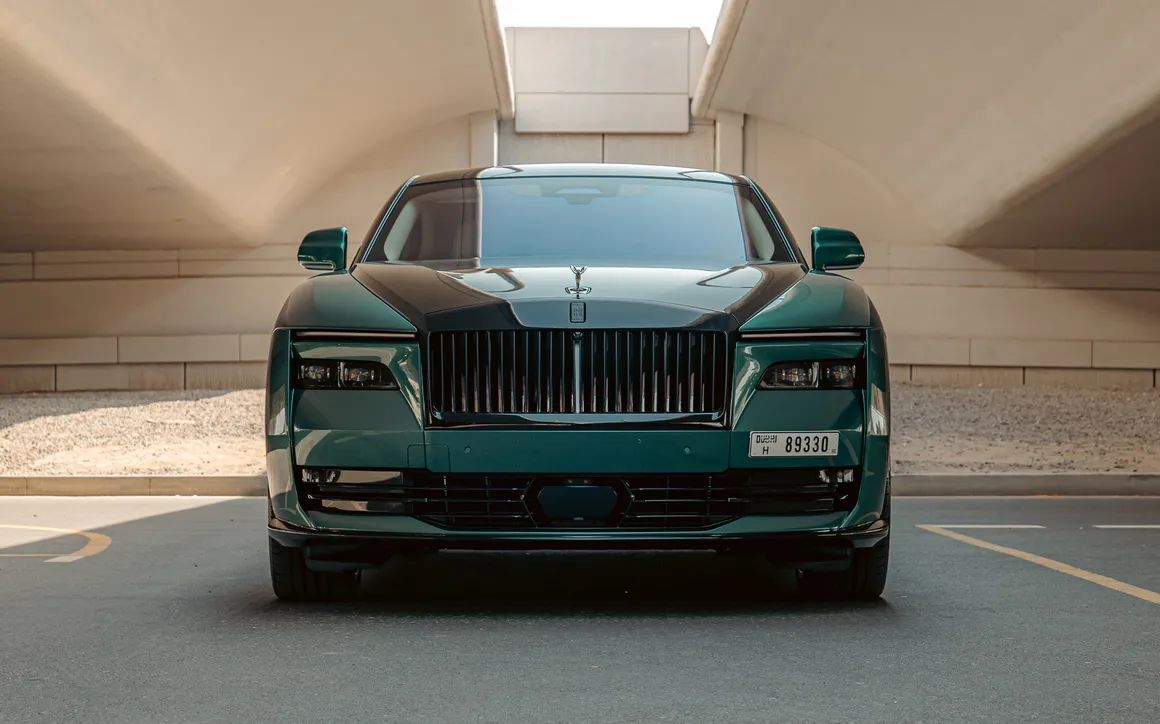 Rolls Royce Spectre - image 2