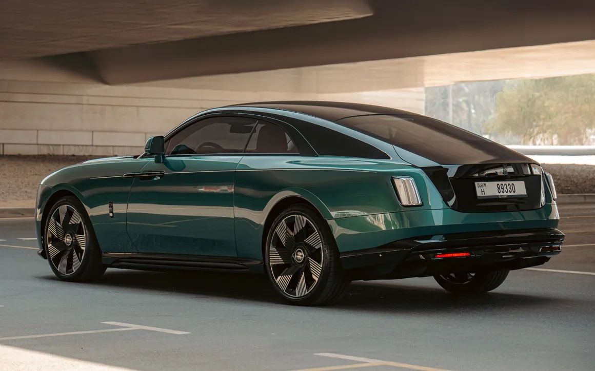 Rolls Royce Spectre - image 6