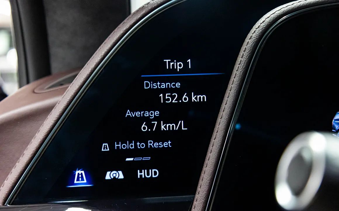 Cadillac Escalade Sport Platinum - image 29