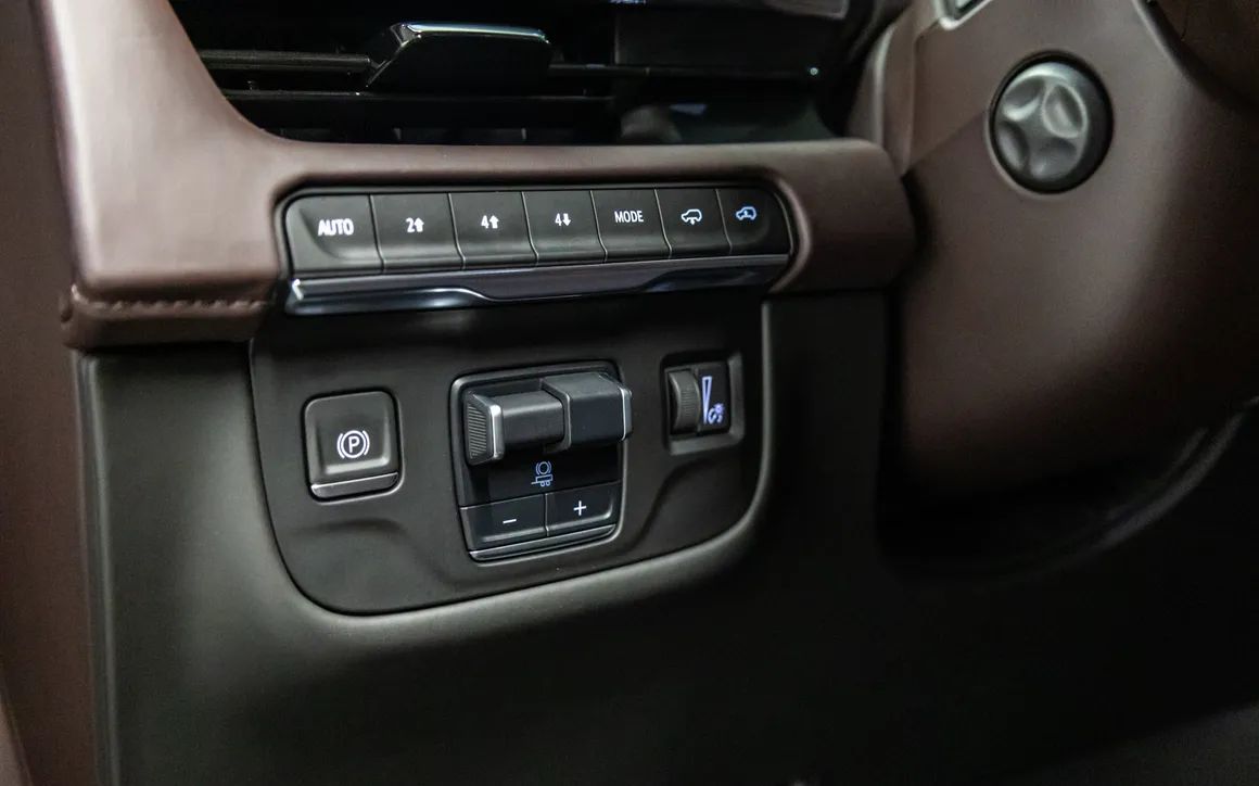 Cadillac Escalade Sport Platinum - image 26