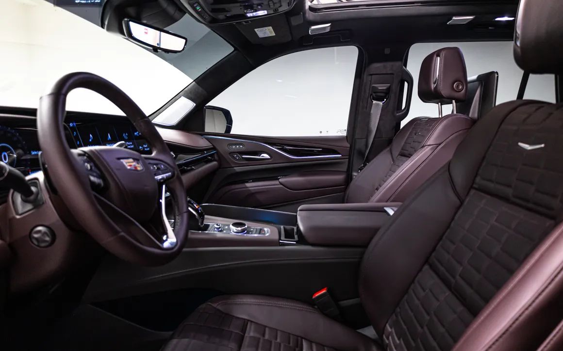 Cadillac Escalade Sport Platinum - image 17