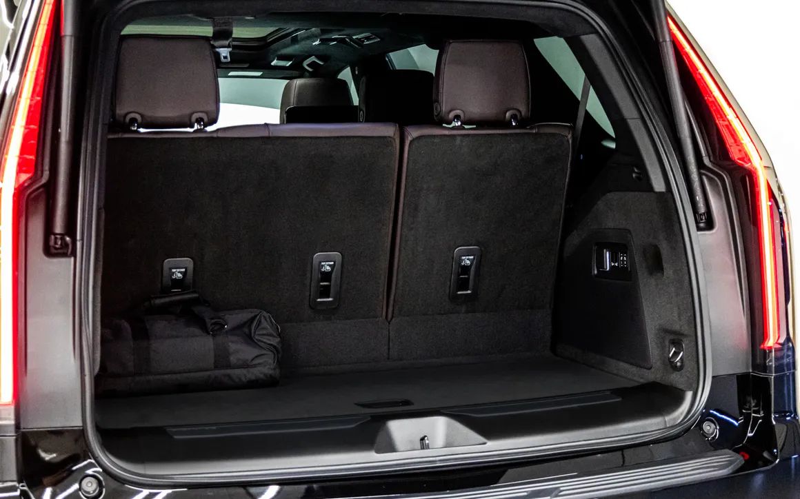 Cadillac Escalade Sport Platinum - image 8