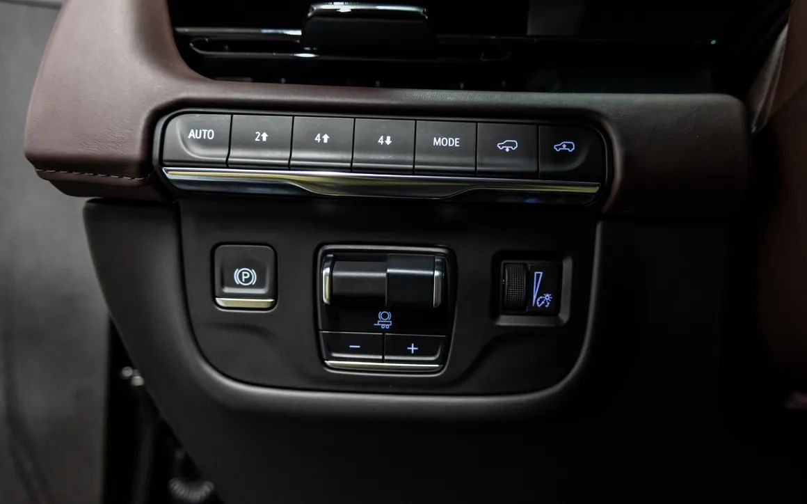 Cadillac Escalade Sport Platinum - image 30