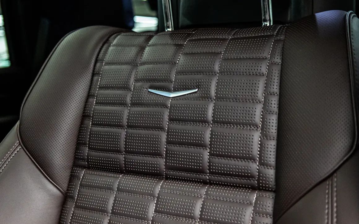 Cadillac Escalade Sport Platinum - image 34