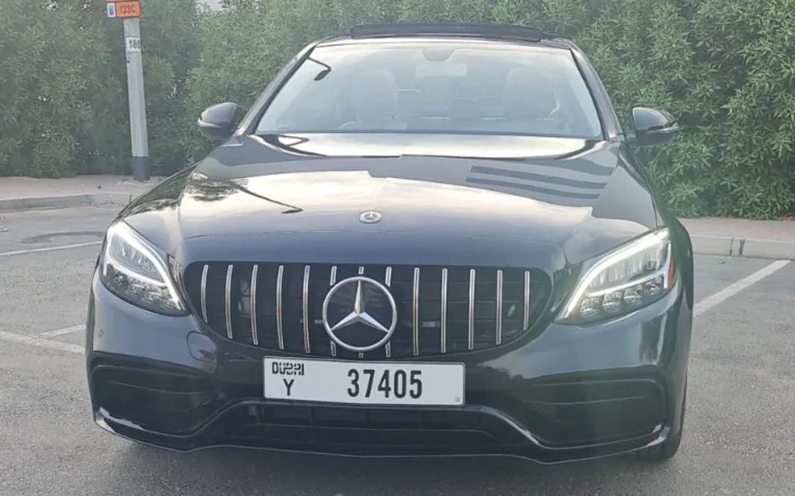 MERCEDES C63 AMG - image 2