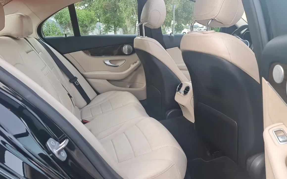 MERCEDES C63 AMG - image 6