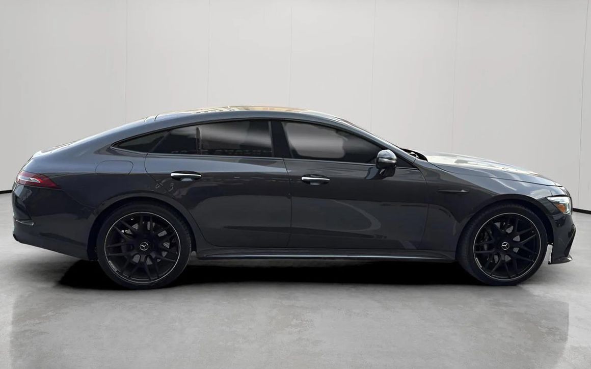 MERCEDES AMG GT63 - image 2