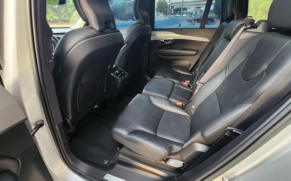 Volvo XC-60 - image 9