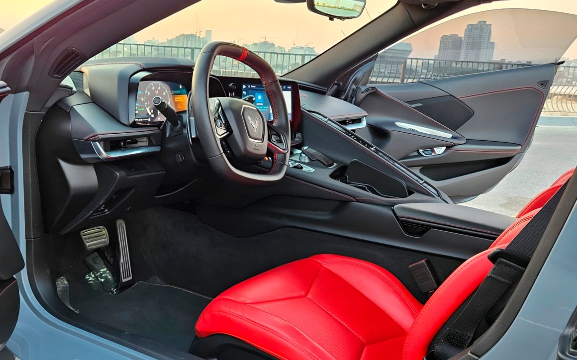 Chevrolet Corvette Stingray Coupe 1LT - image 8