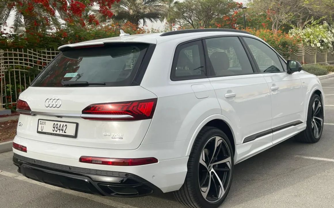 AUDI Q7 - image 5