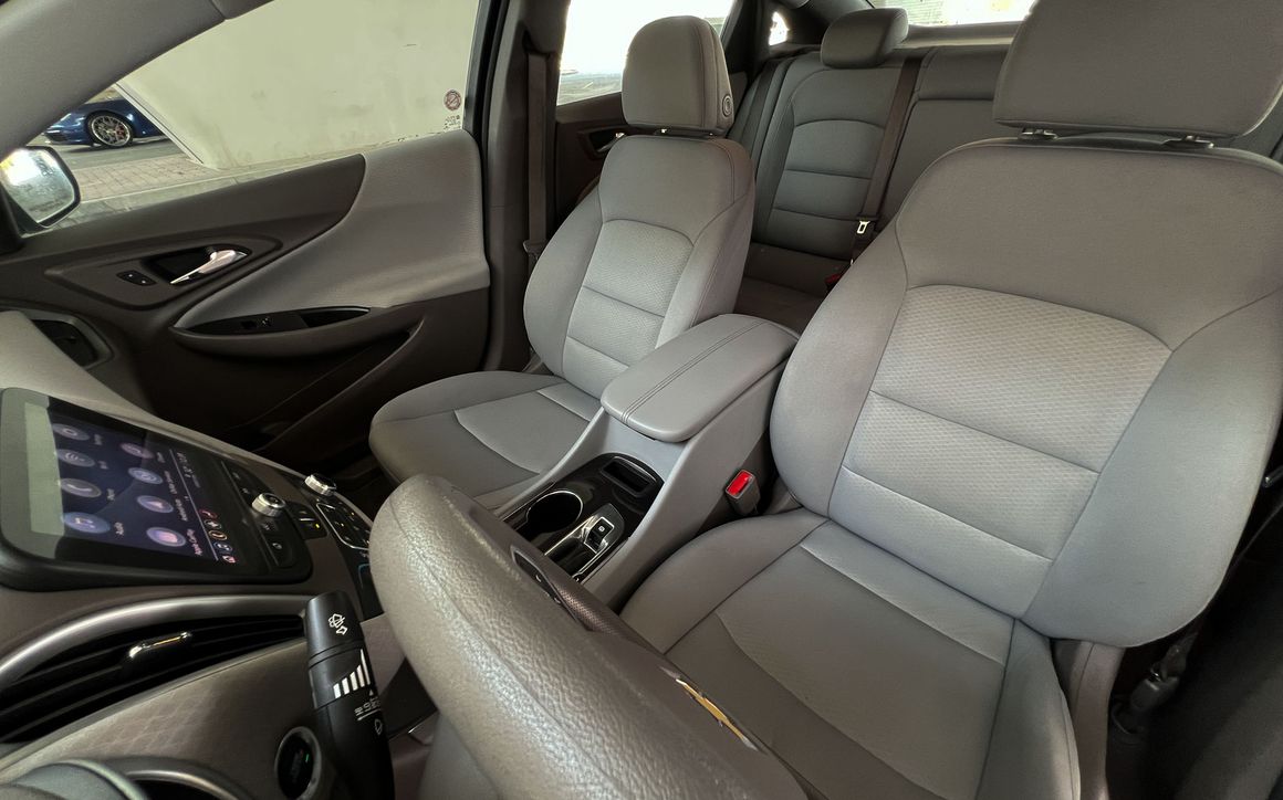 Chevrolet Malibu - image 12