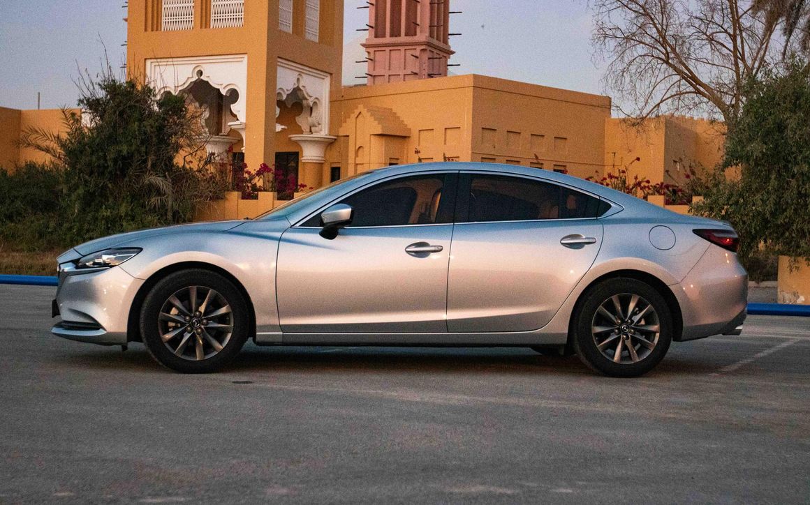 MAZDA 6 - image 2
