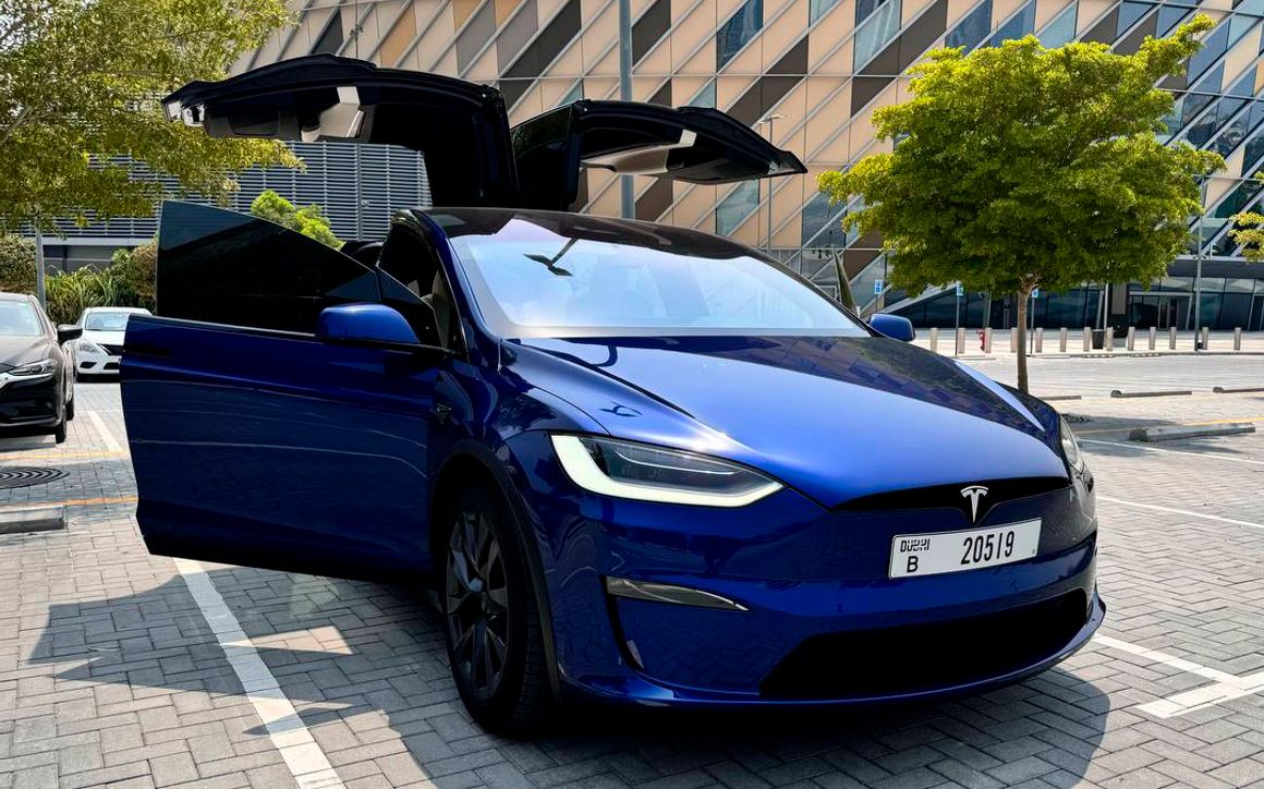 Tesla Model X - image 5