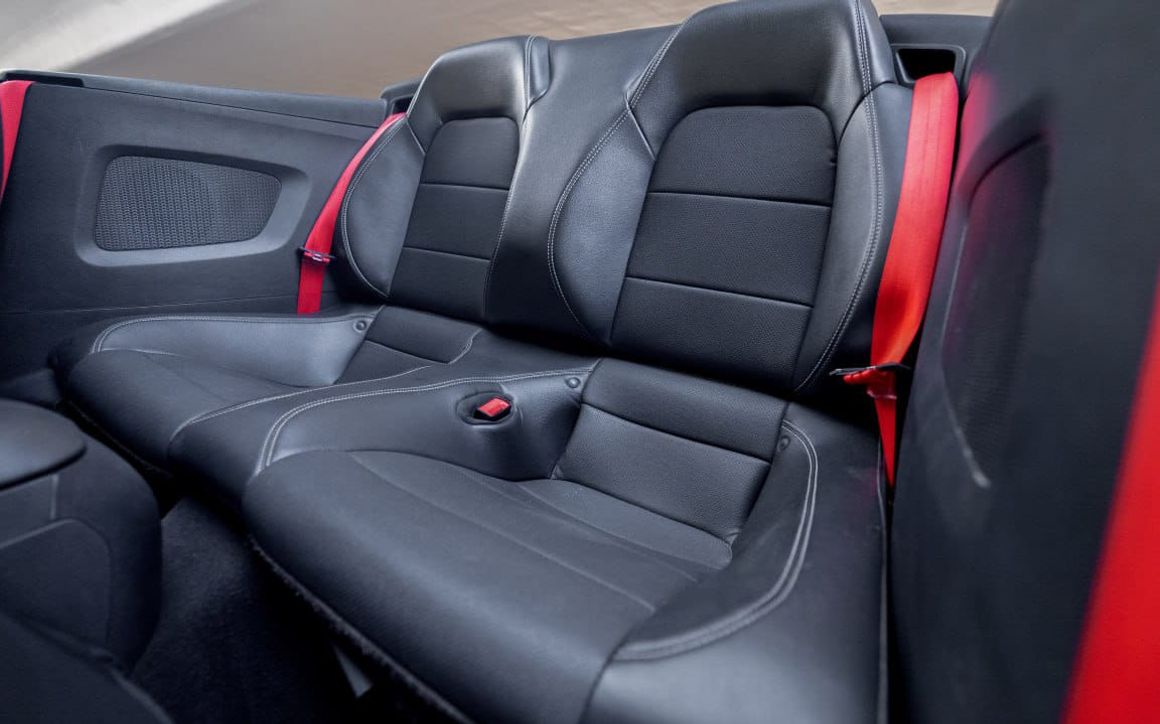 FORD MUSTANG Conv 2019 - image 8