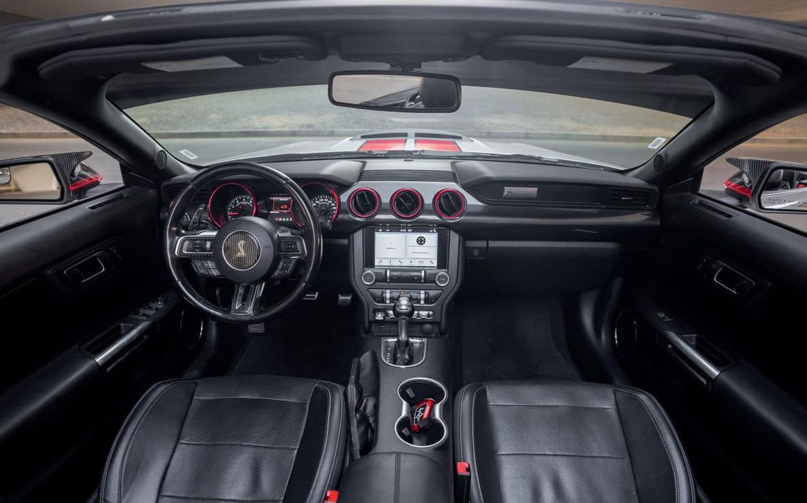 FORD MUSTANG Conv 2019 - image 6
