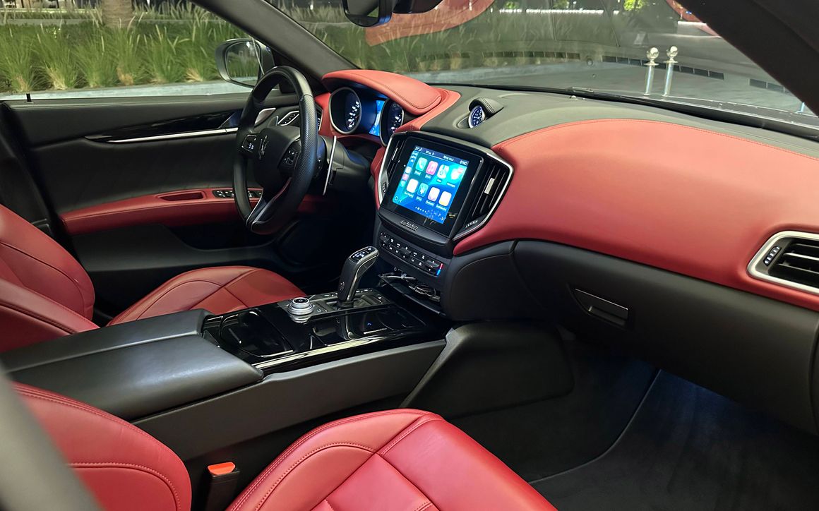 Maserati Ghibli S - image 10