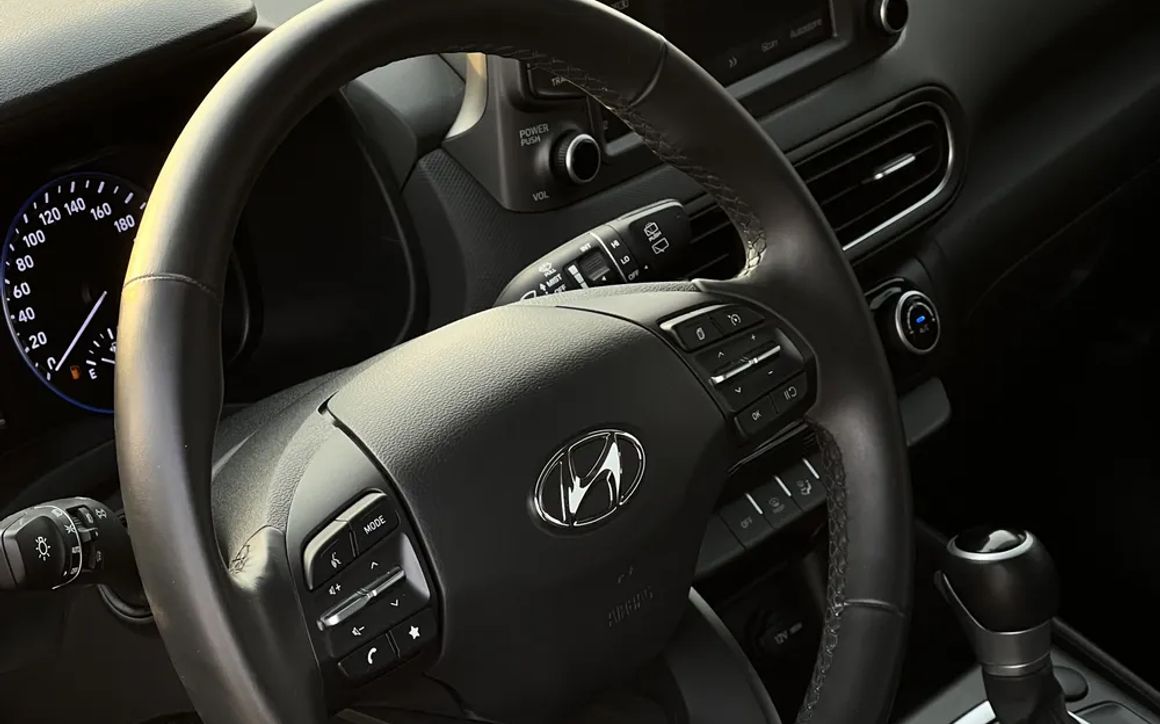 HYUNDAI KONA - image 5