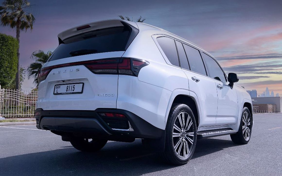 LEXUS LX 600 - image 4
